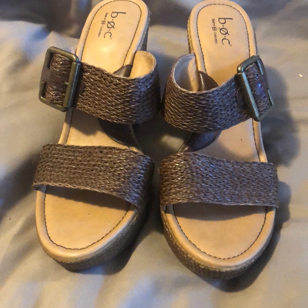 Born brown wedge